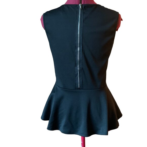 PURE AND SIMPLE - Black Peplum Tank Top with lace and back zip - Medium - Picture 5 of 10